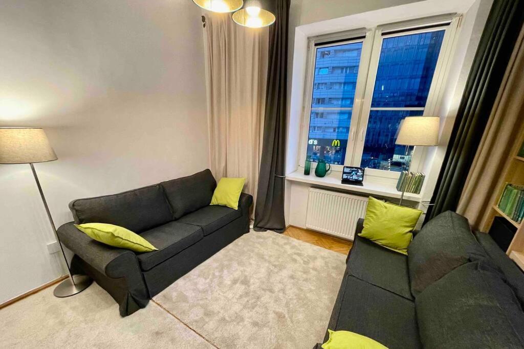 Super Square Metro X2 Fast Wifi 55'Tv Netflix Hbo Appletv+ Amazontv Apartment วอร์ซอ ภายนอก รูปภาพ